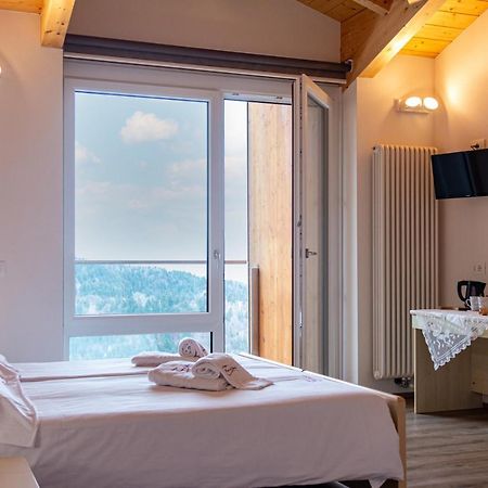 Albergo Croce D'Aune Pedavena Exteriör bild