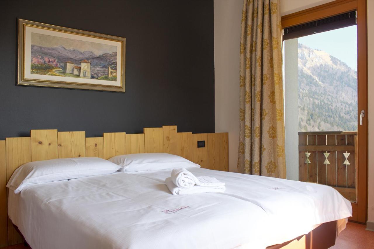 Albergo Croce D'Aune Pedavena Exteriör bild