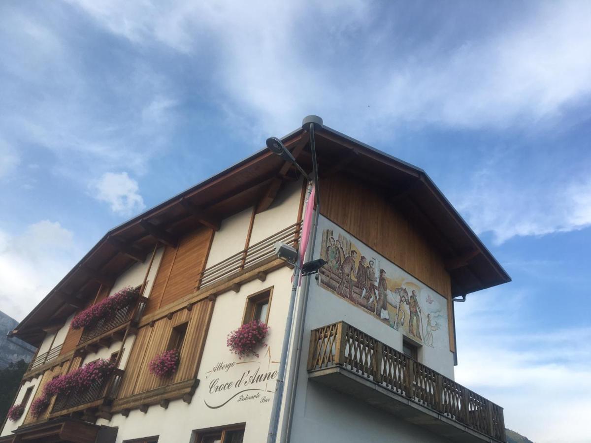 Albergo Croce D'Aune Pedavena Exteriör bild